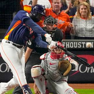 Yordan Alvarez wallpaper