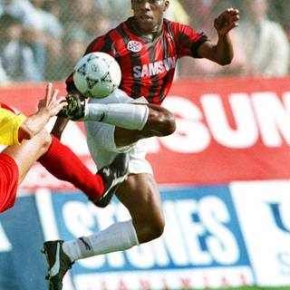 Jay Jay Okocha wallpaper