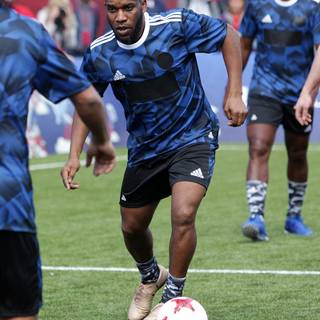 Jay Jay Okocha wallpaper