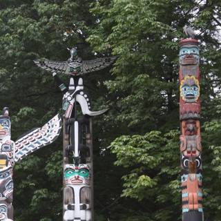Totem pole wallpaper