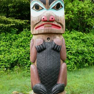 Totem pole wallpaper