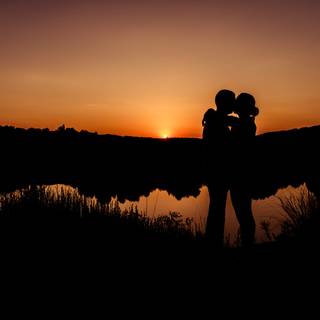 Romantic couple sunset HD wallpaper
