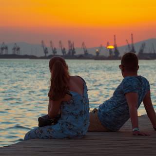 Romantic couple sunset HD wallpaper
