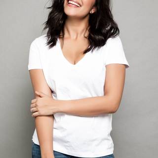 Paulina Gaitán wallpaper