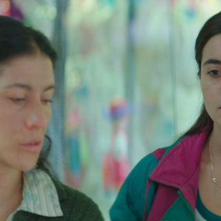 Paulina Gaitán wallpaper