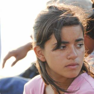 Paulina Gaitán wallpaper