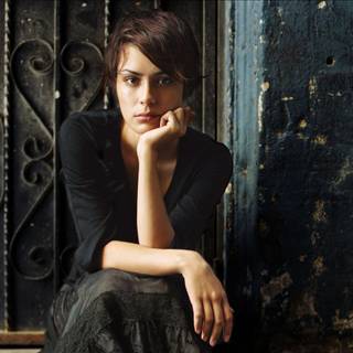Shannyn Sossamon wallpaper