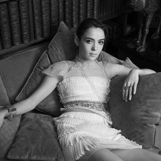 Garance Marillier wallpaper