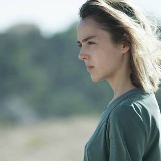 Garance Marillier wallpaper