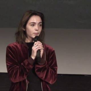 Garance Marillier wallpaper