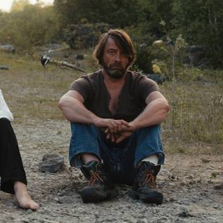 Garance Marillier wallpaper