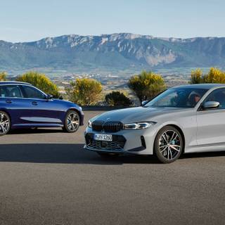 BMW 2023 320i wallpaper