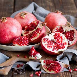 Pomegranate fruit desktop wallpaper