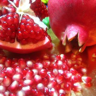 Pomegranate fruit desktop wallpaper