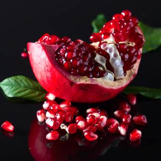 Pomegranate fruit desktop wallpaper