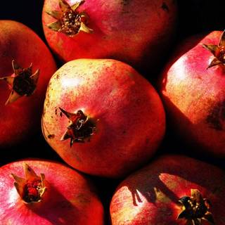 Pomegranate fruit desktop wallpaper