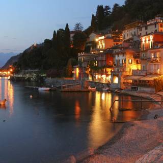 Lake Como Italy wallpaper