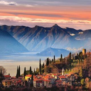 Lake Como Italy wallpaper