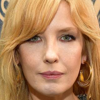 Beth Dutton wallpaper