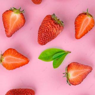 Strawberry Valentines wallpaper