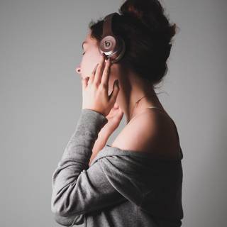 Hearing music wallpaper