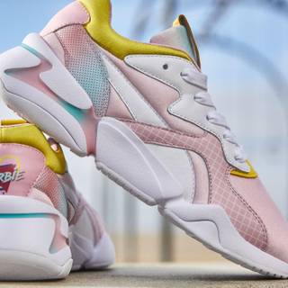 Puma sneakers wallpaper