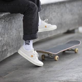 Converse and a skateboard wallpaper