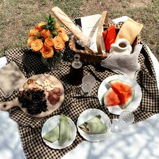 Spring picnic wallpaper