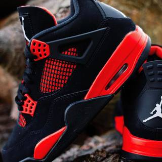 Jordan 4 Red Thunder wallpaper