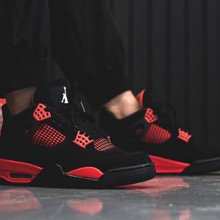 Jordan 4 Red Thunder wallpaper