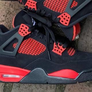 Jordan 4 Red Thunder wallpaper