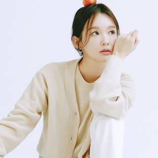 Kang Min Kyung wallpaper