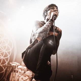 Oliver Sykes 2023 wallpaper