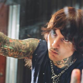 Oliver Sykes 2023 wallpaper