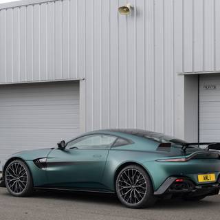 Aston Martin DBS 2023 wallpaper