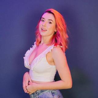 Samantha Fekete wallpaper