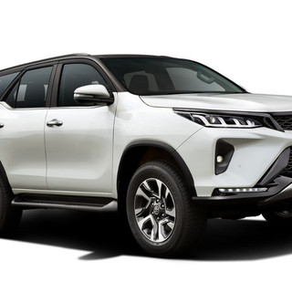 Toyota Fortuner Legender wallpaper