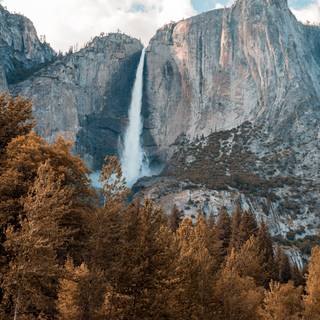 Yosemite falls wallpaper
