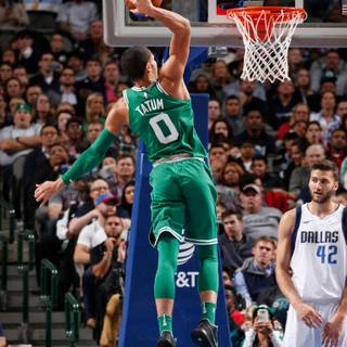 Jayson Tatum dunk wallpaper