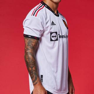 Lisandro Martínez iPhone wallpaper