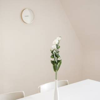 White table wallpaper