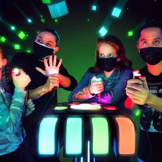 Four people wallpaper