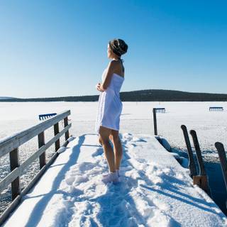 Swimming winter wallpaper