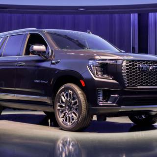 2023 GMC Yukon Denali wallpaper