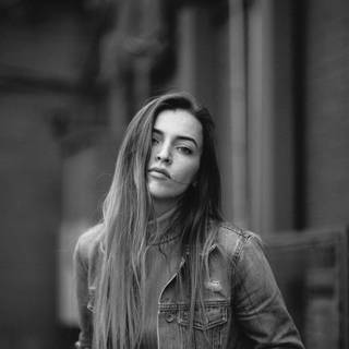 Black and white model wallpaper