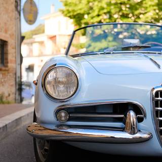 Alfa Romeo Giulietta Spider wallpaper