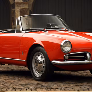 Alfa Romeo Giulietta Spider wallpaper