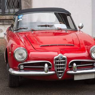 Alfa Romeo Giulietta Spider wallpaper