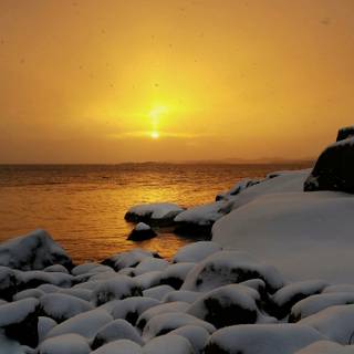 Winter tranquility wallpaper