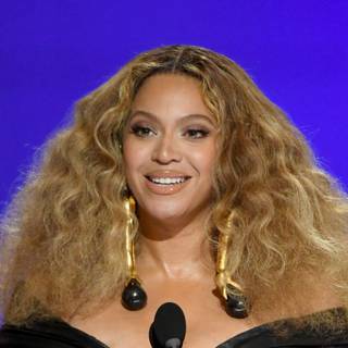 Renaissance World Tour 2023 wallpaper